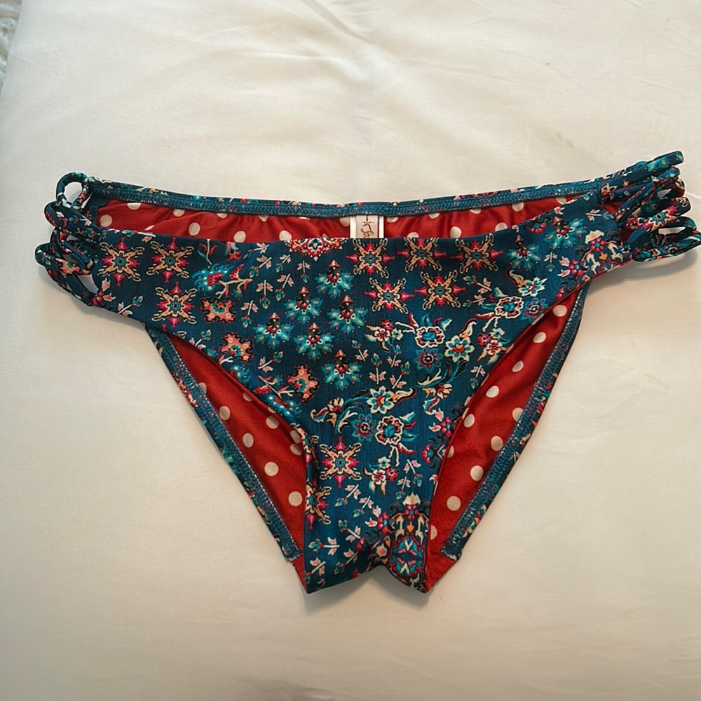 Luli Fama bikini bottoms great condition size small